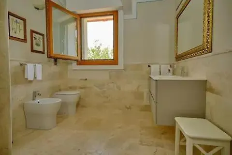 Corte dei Mirti, camere signorili indipendenti Iglesias 0*,
