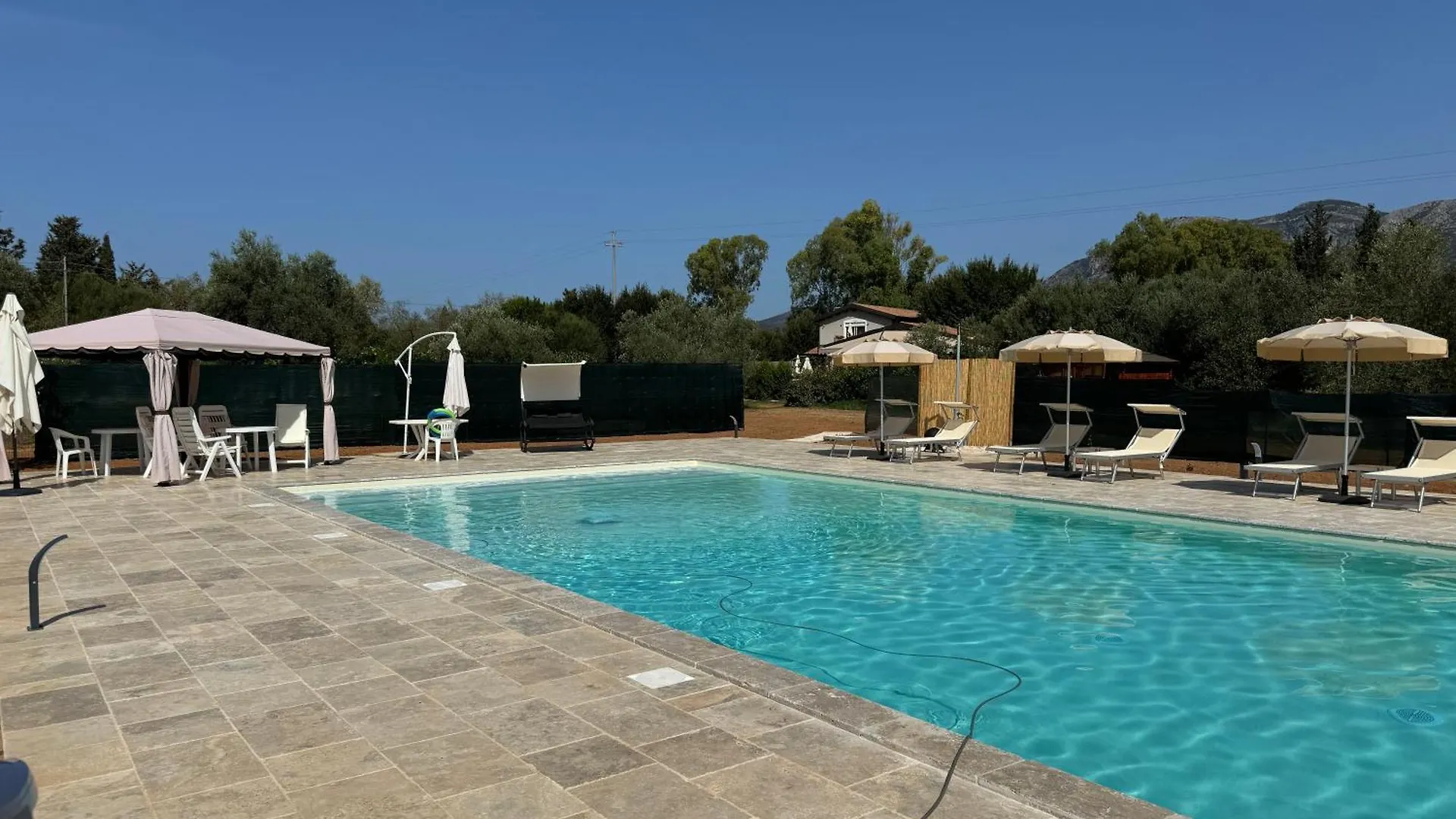 Bed & Breakfast Corte dei Mirti, camere signorili indipendenti Iglesias